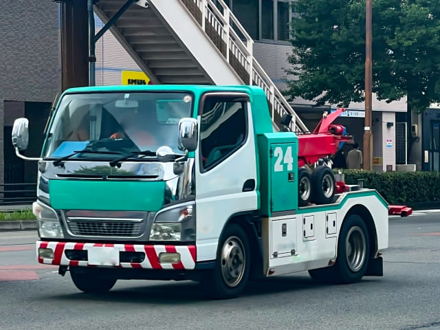 レッカー車